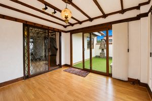 Reception Room- click for photo gallery